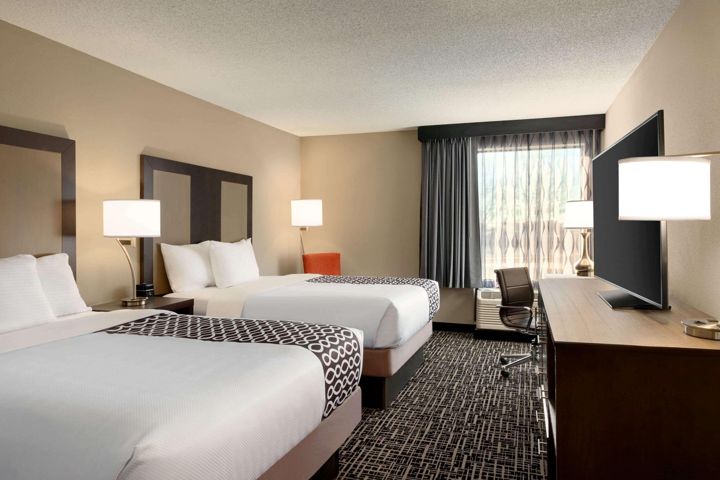 La Quinta Inn & Suites By Wyndham St Louis Route 66 Windsor Springs Dış mekan fotoğraf