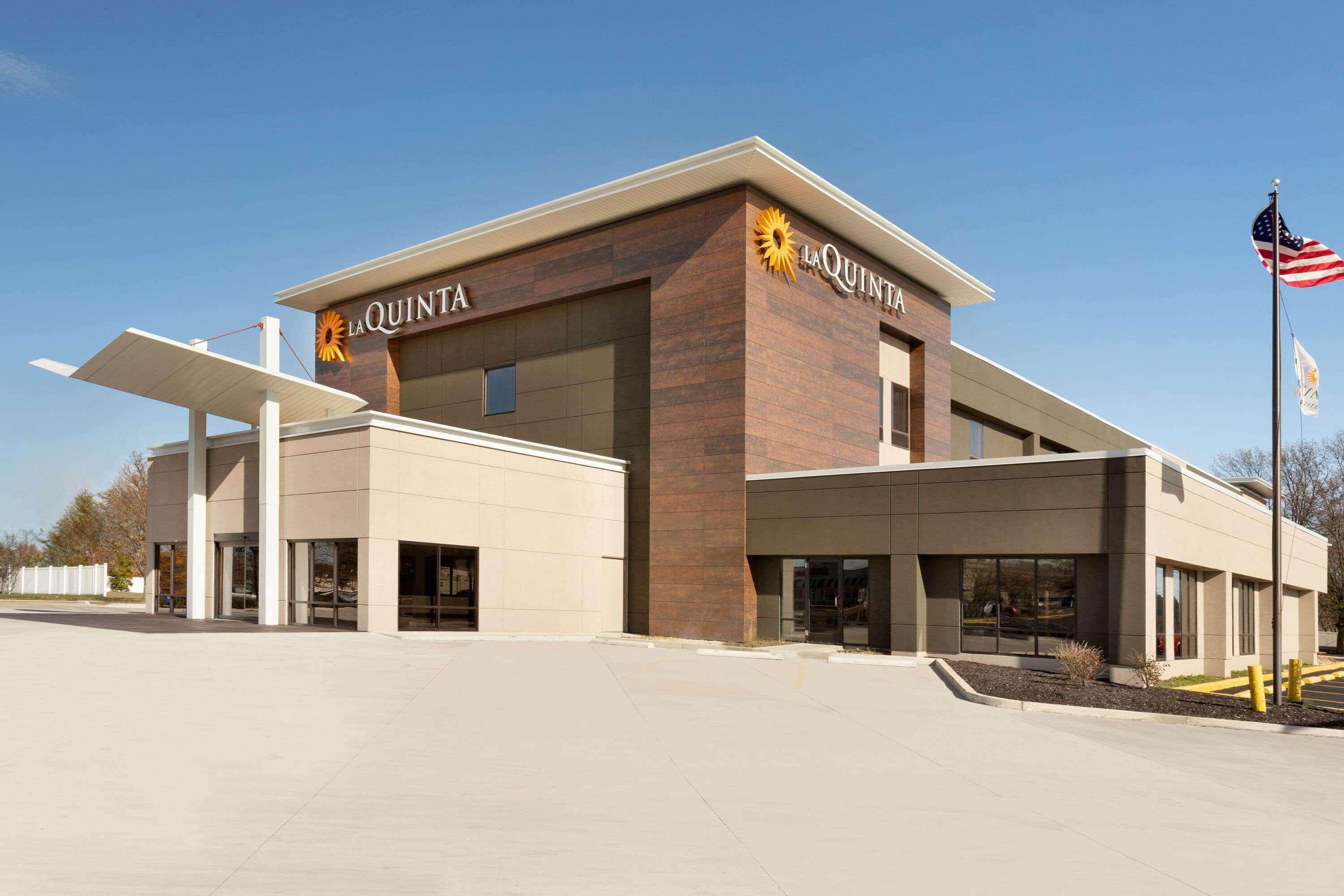 La Quinta Inn & Suites By Wyndham St Louis Route 66 Windsor Springs Dış mekan fotoğraf