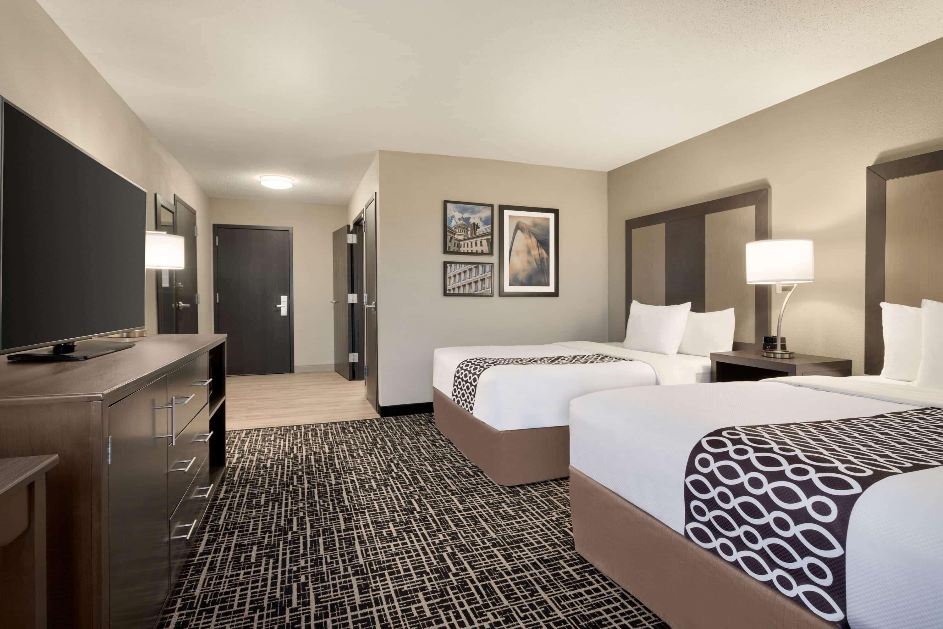 La Quinta Inn & Suites By Wyndham St Louis Route 66 Windsor Springs Dış mekan fotoğraf