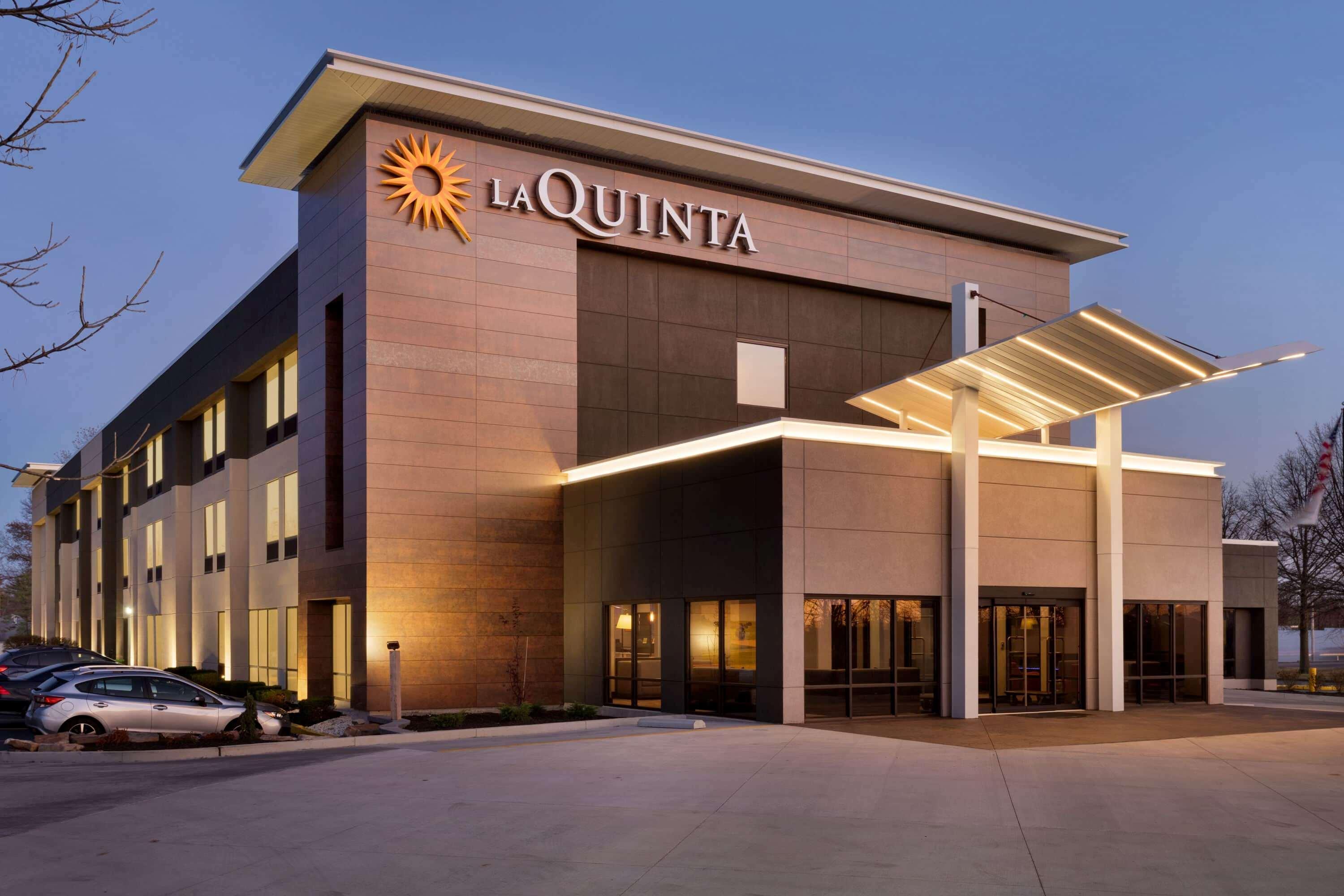 La Quinta Inn & Suites By Wyndham St Louis Route 66 Windsor Springs Dış mekan fotoğraf